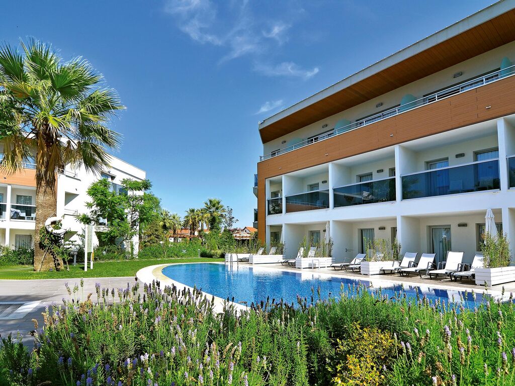 Palm Wings Beach Resort & Spa Kuşadası