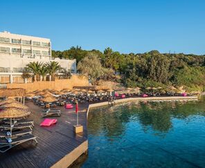 Altın Yunus Hotel & Spa Çeşme