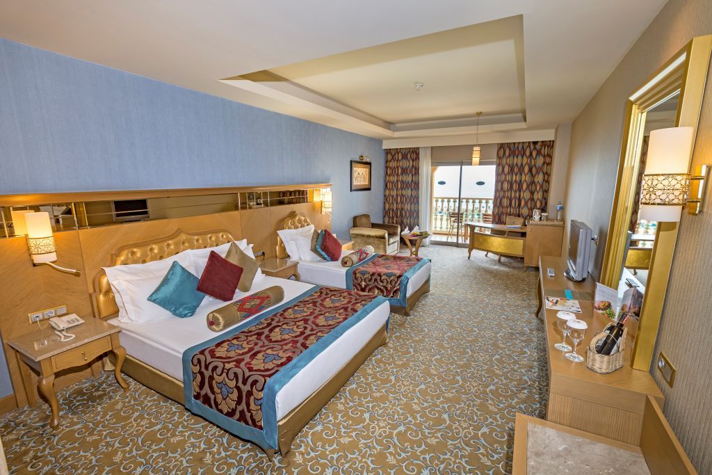 Royal Holiday Palace