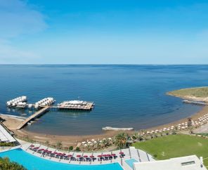 Elexus Hotel Resort 